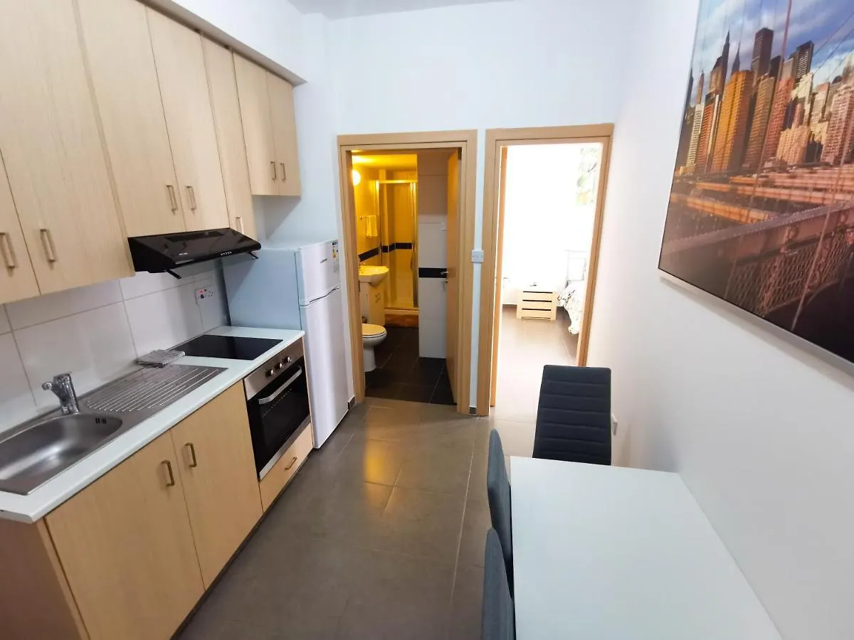 Beachy Keen City Apartment Larnaca